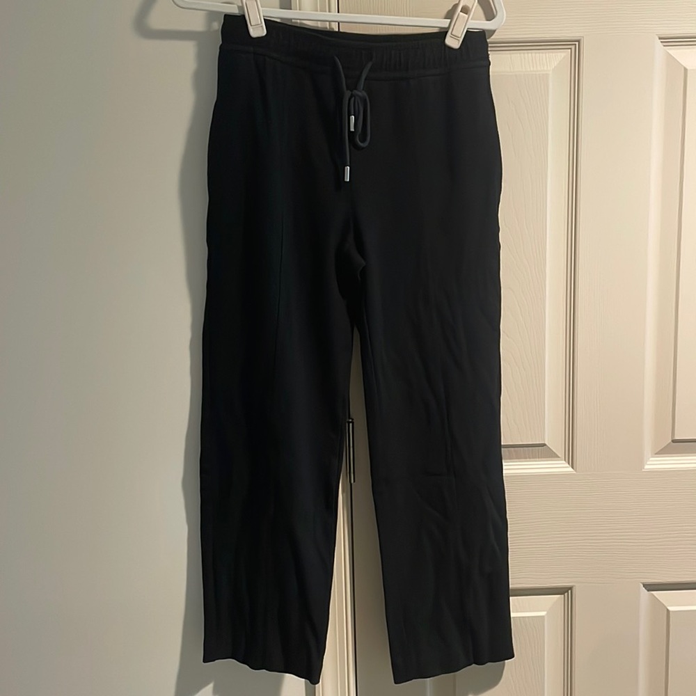 Ann Taylor. Size small. Good condition.